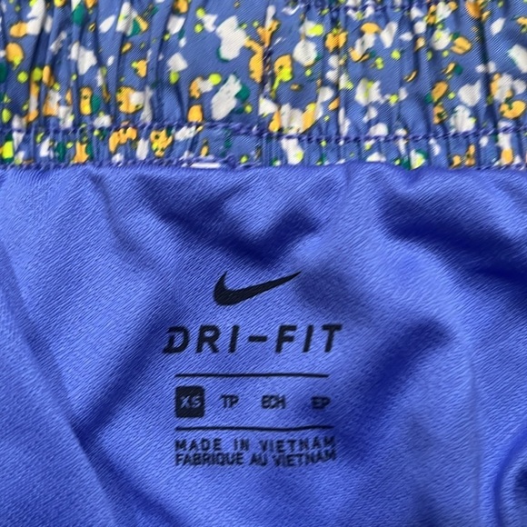 Nike Dri -Fit running shorts size Xsmall . - Picture 6 of 12